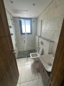 فيلا للبيع تشطيب الترا سوبر لوكس استلام فوري في “فيفث سكوير المراسم” بمساحة 450 متر