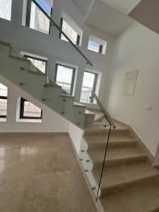 فيلا للبيع تشطيب الترا سوبر لوكس استلام فوري في “فيفث سكوير المراسم” بمساحة 450 متر