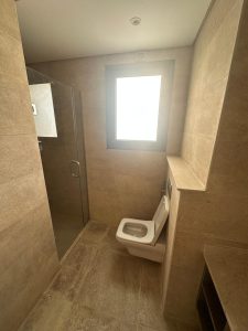 فيلا للبيع تشطيب الترا سوبر لوكس استلام فوري في “فيفث سكوير المراسم” بمساحة 450 متر