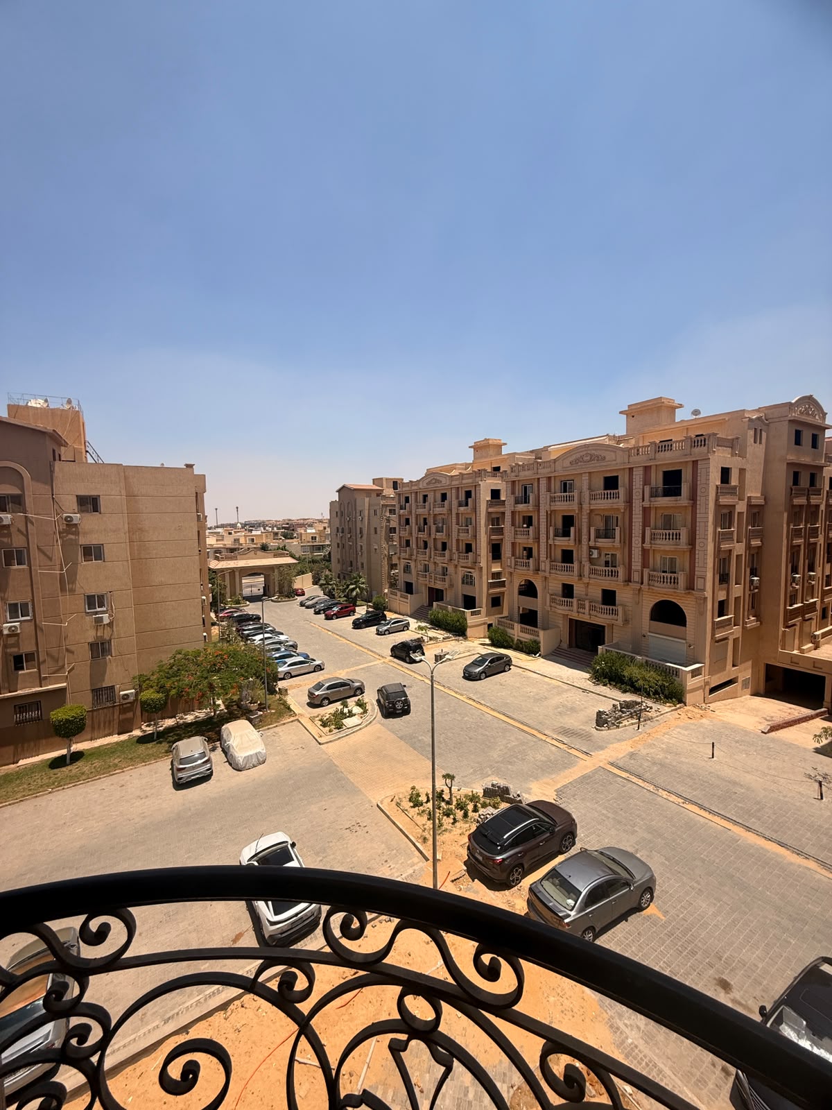 أقل سعر شقة مميزة للبيع في كمبوند الأشرفية – قلب التجمع الخامس